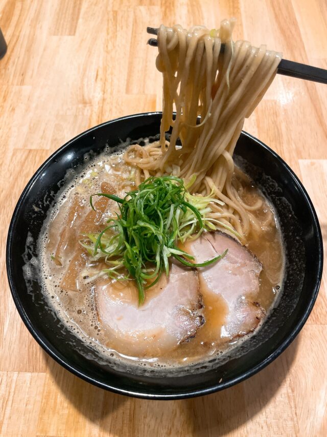 奈良 麺屋K 鶏ラーメン 麺リフト