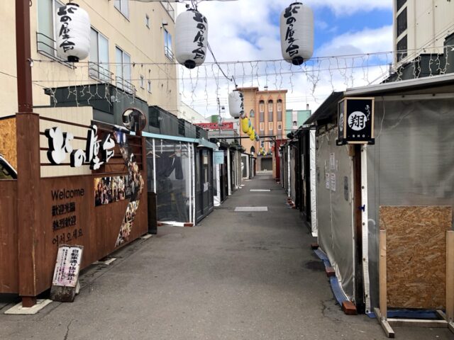 北の屋台街全景