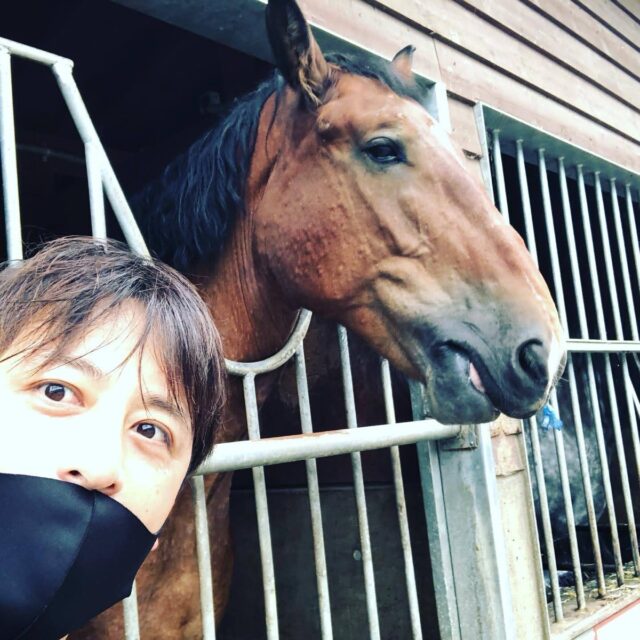 馬と記念撮影