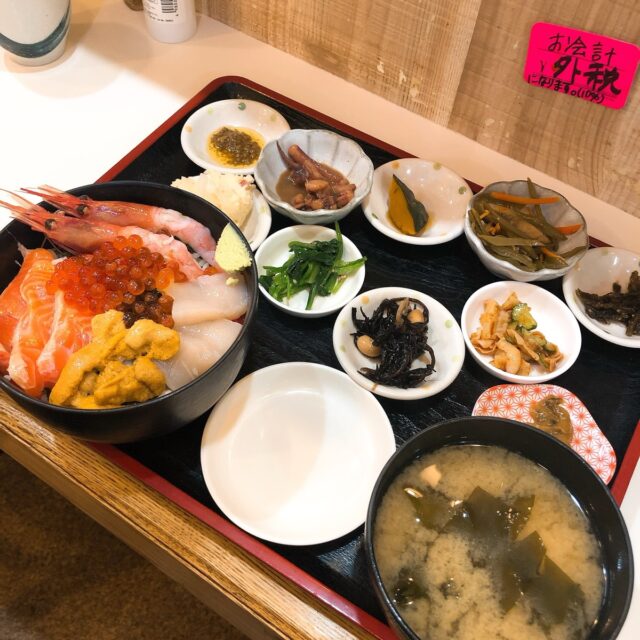 海鮮丼定食