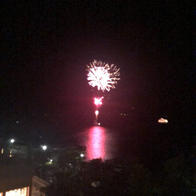 洞爺湖の花火1
