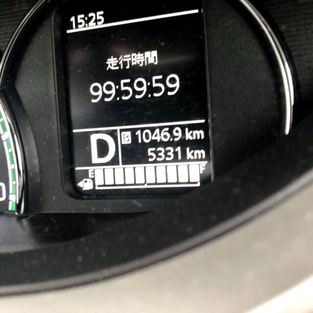 レンタカー 走行距離メーター