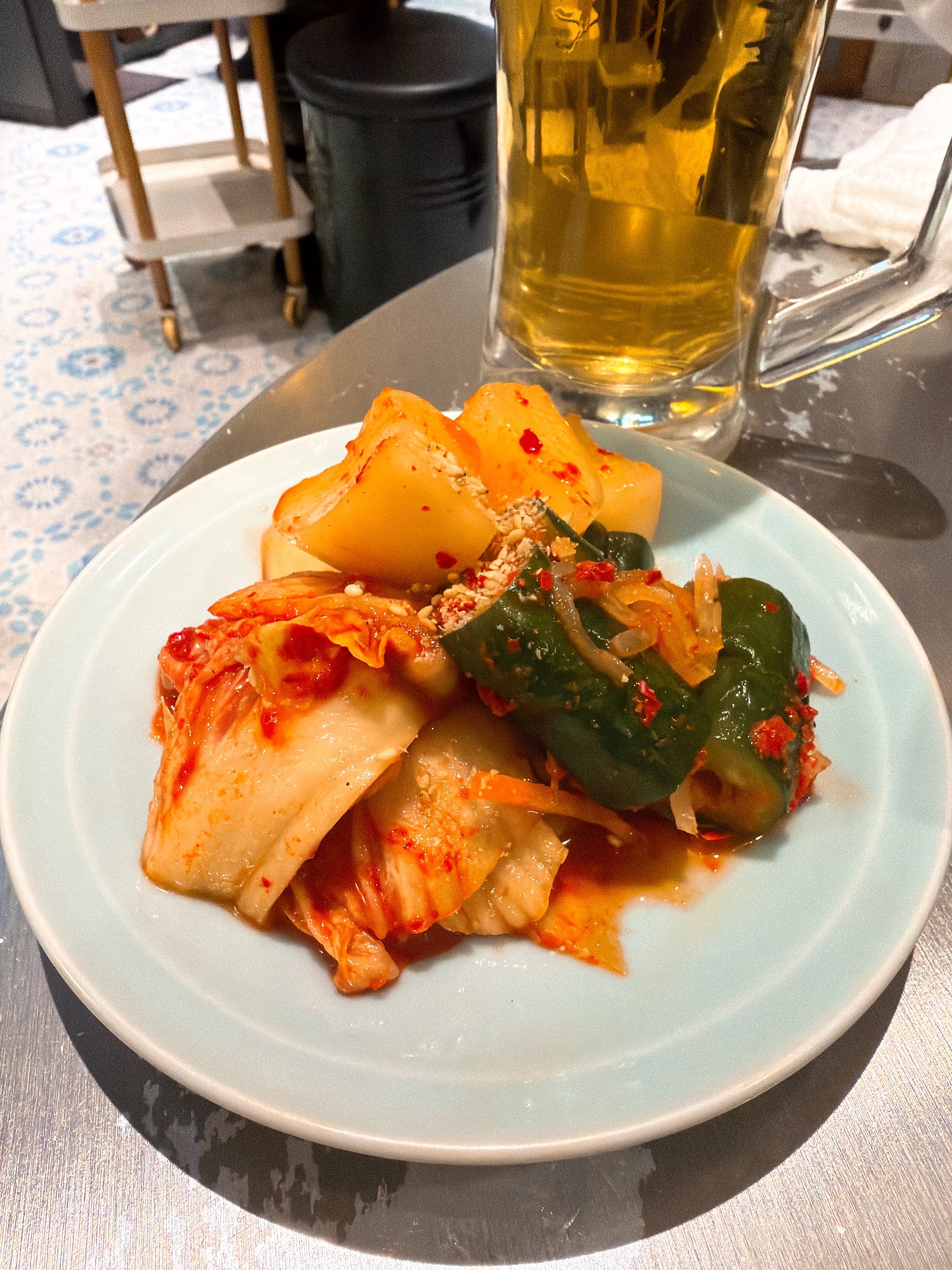 肉どうし 裏難波店 キムチ盛り合わせ