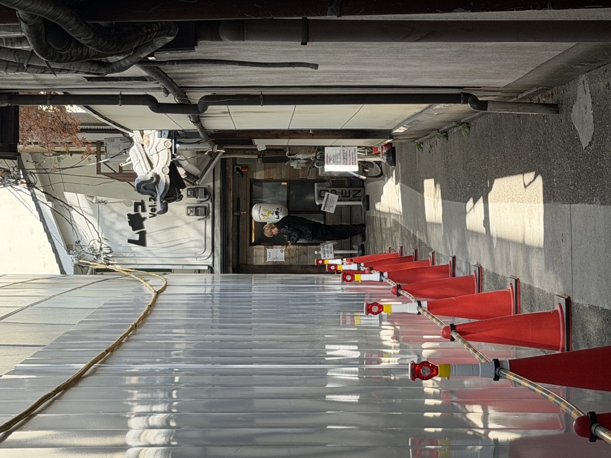 ラーメンムギュ Vol.2 店舗への通路