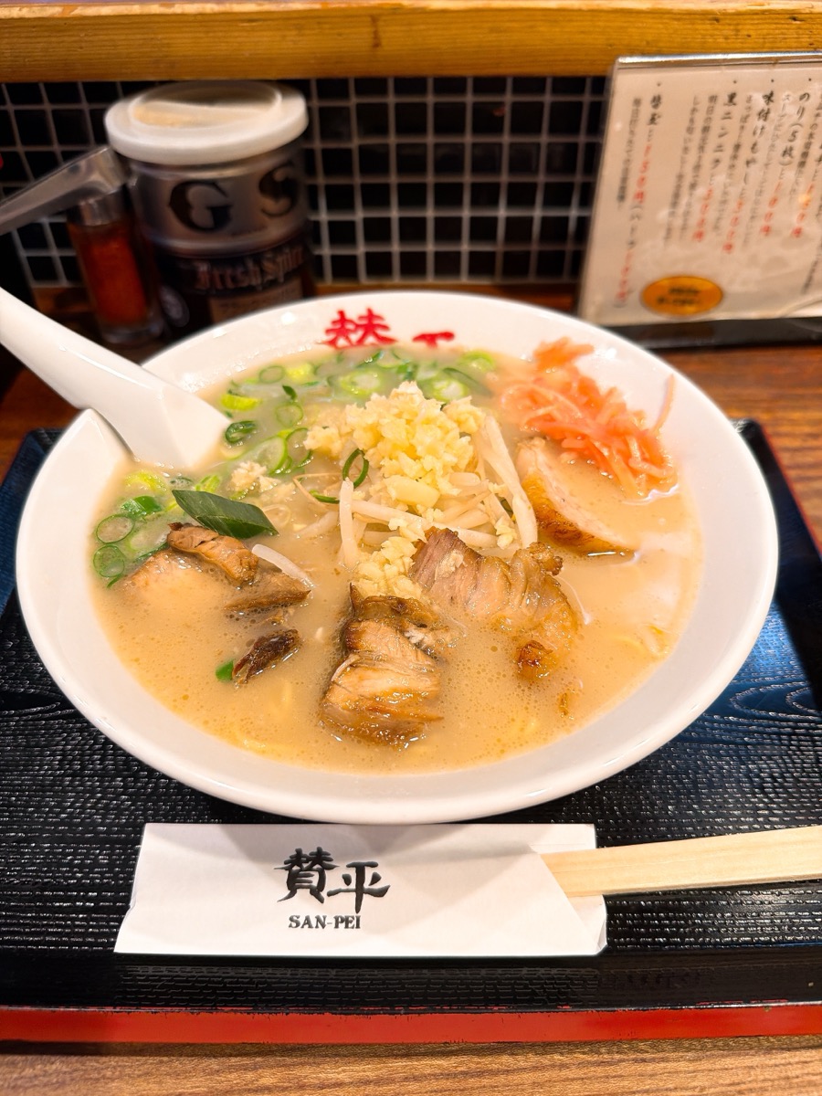 らーめん賛平 にんにくらーめん 全体