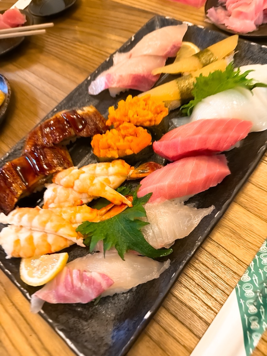 どでか寿司 握り寿司盛り合わせ全体